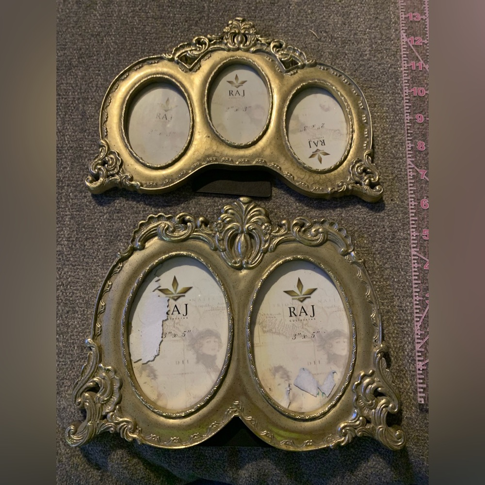 Vintage photo frame (B11)